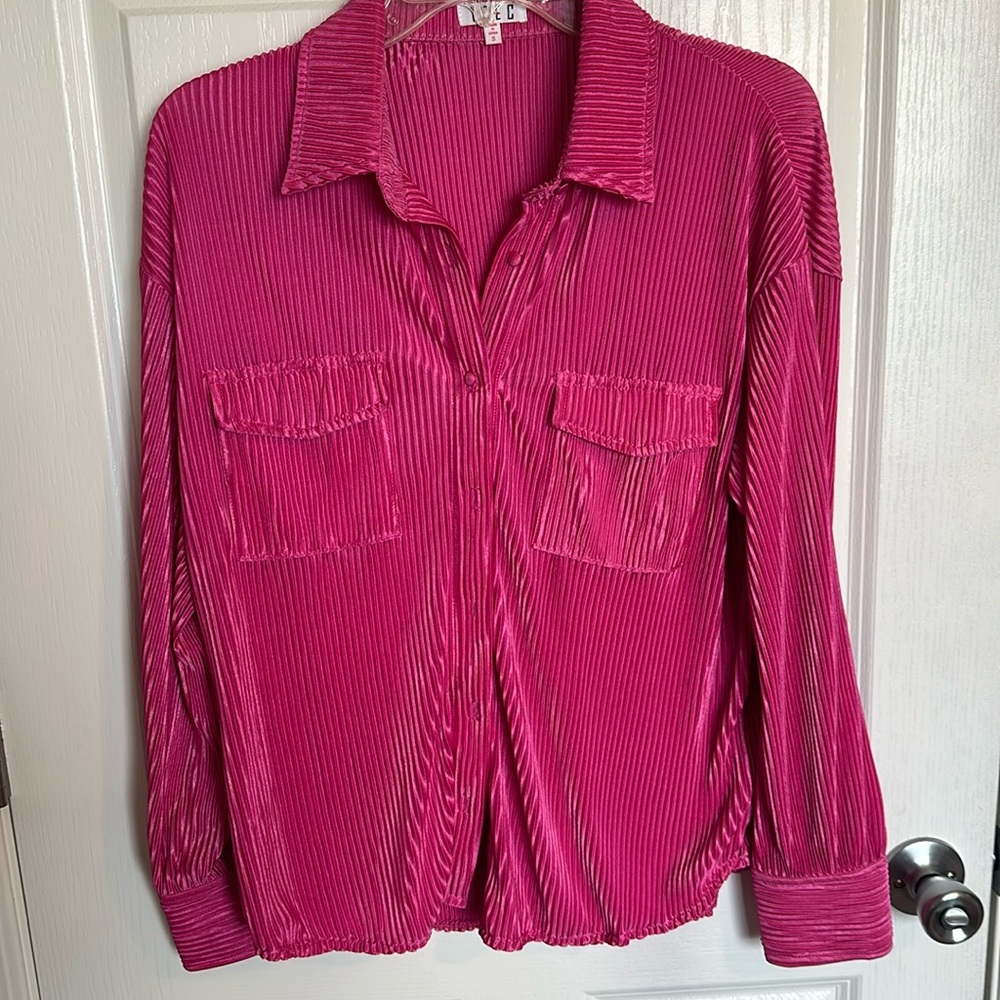 NEW ribbed button down shirt